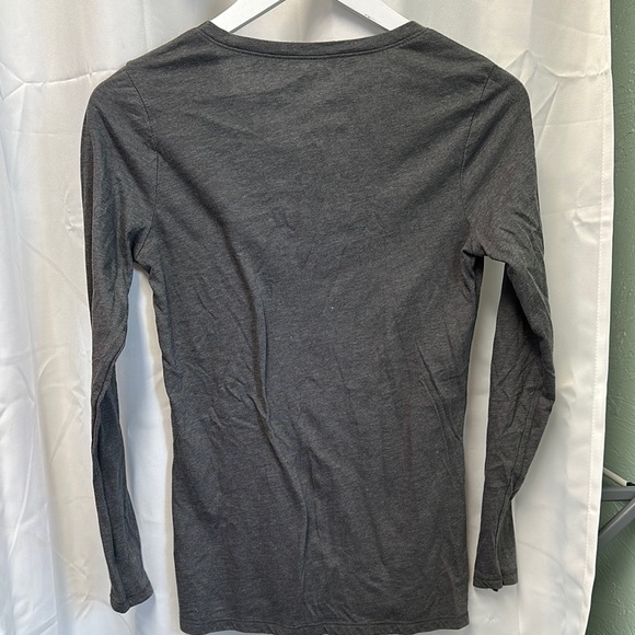 No Boundaries Charcoal Long Sleeve Women's Tee - Picture 3 of 6